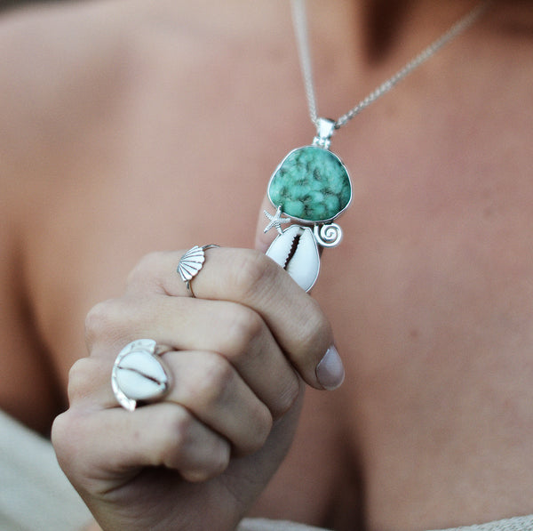 Atlantis Cowrie Chrysoprase Pendant
