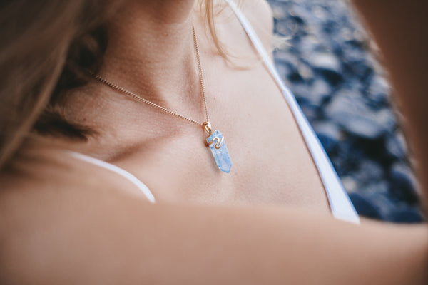 Sirona Aqua Aura Pendant 18 karat gold