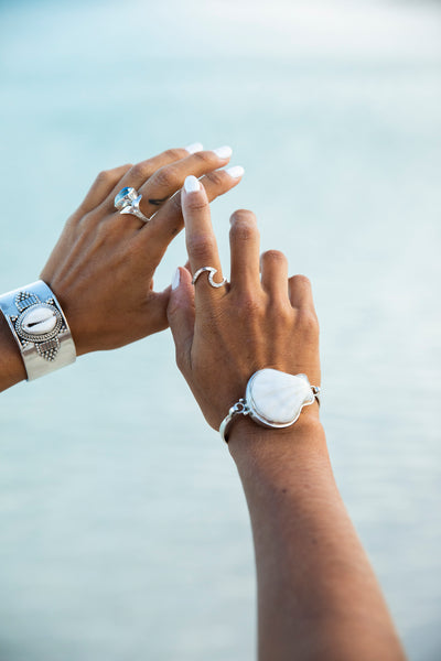 Malin Seashell Bracelet