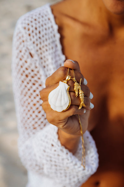 Ningaloo Seashell Pendant 18 Karat Gold